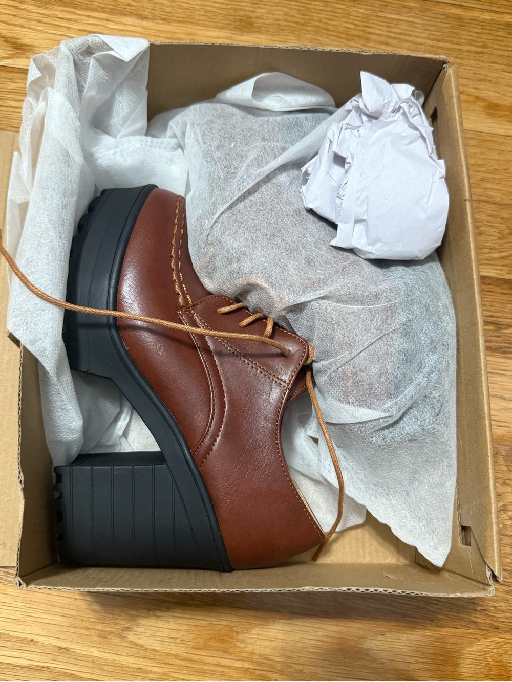 Women’s Brown faux Leather Lace-Up Platform Shoes